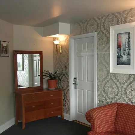 Gasthuis Harmony - Glena House 3*