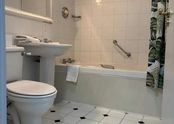 Harmony - Glena House בית הארחה 3*