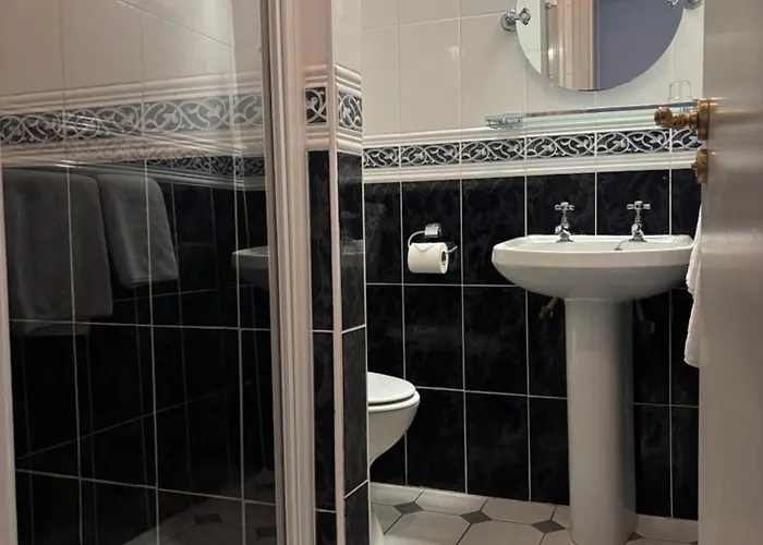 בית הארחה Harmony - Glena House 3*